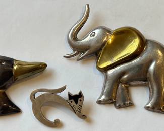 Vintage 925 Sterling Mexico Large 3D Puffy Elephant, Cat & Duck Animal Brooch Pins
Lot #: 67