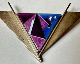 Vintage Sterling Brooch Pin Pendant
Lot #: 93