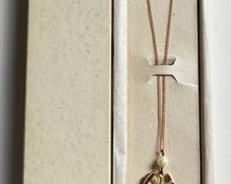 Vintage New In Box Genuine Pearl Pendant With Shamrock & Horseshoe
Lot #: 18