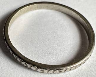 Vintage Platinum Band Ring, Size 6.25
Lot #: 52