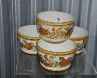 Wonderful Set of 4 Italian 5" bowls, $16 