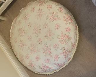 Shabby Chic dog bed - large 