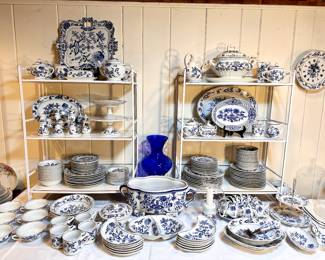 EXTRA LARGE Set of Blue Danube china!!!!
