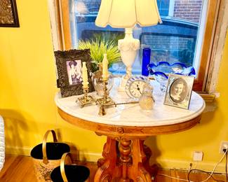 Eastlake table with marble top, lovely marble lamp and accent decor pieces.