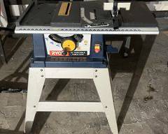 Ryobi 10Ó Portable Table Saw BTS20RS on stand
