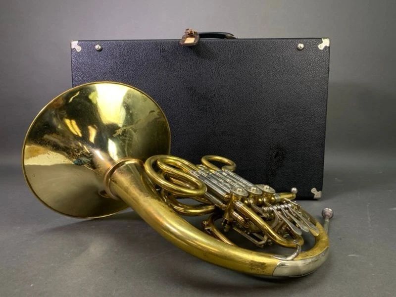 Quinn's Weekly Wednesday Auction in Falls Church, VA starts on 12/7/2023