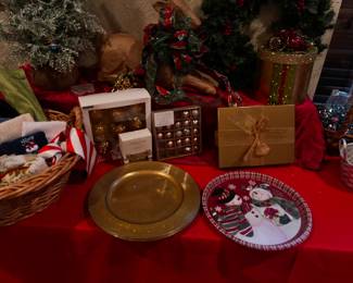 Assortment of Christmas items