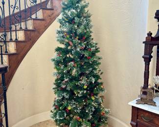 71/2 foot lit Christmas tree