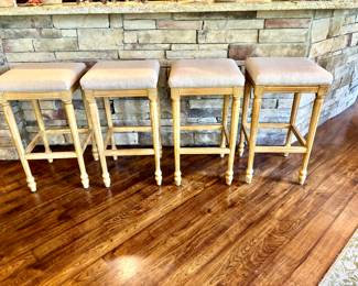Set of 4 bar stools
