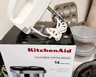 Much kitchenware. KitchAid Cold Brew Coffee Maker