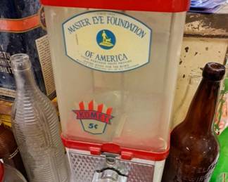 Komet .05c gumball machine "no key"