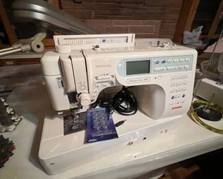 Top-notch  Janome sewing machine!
More pictures (including if original box) later  