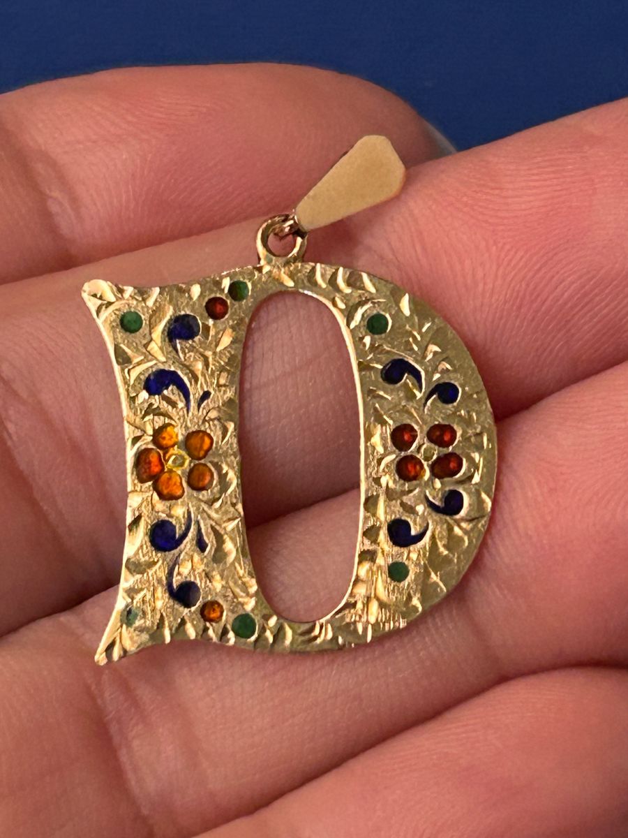 Gold, Sterling, & High End Costume Jewelry... starts on 12/8/2023