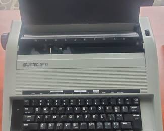 Vintage Swintec Electric Typewriter Model SW85