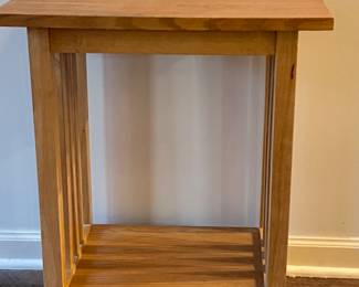 GABBERTS Slatted Oak Wood Side Table