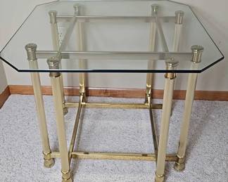 Glass End.table With Brass Colored Stand