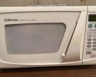 Emerson Microwave Oven