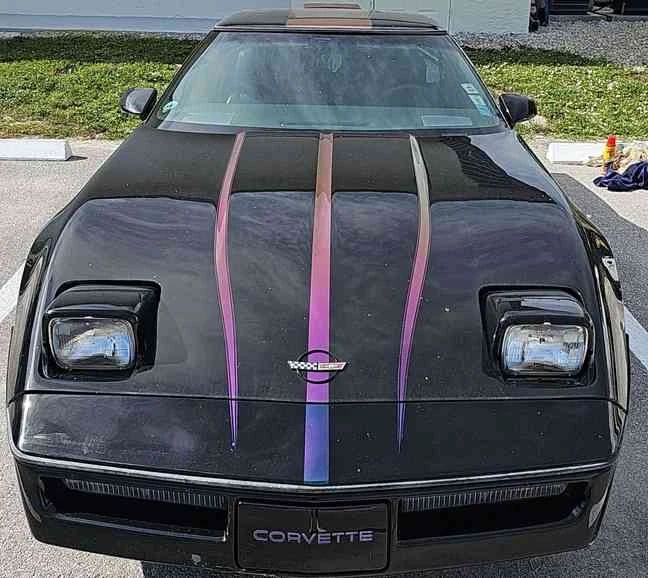 001 What a Cool Christmas Gift 1986 Classic Chevy Corvette
