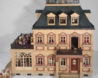 003 Playmobil Victorian Mansion Dollhouse w all furniture people 