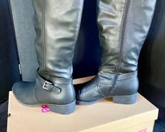 Sugar Brand Daphne Black Boots, 9 Medium 