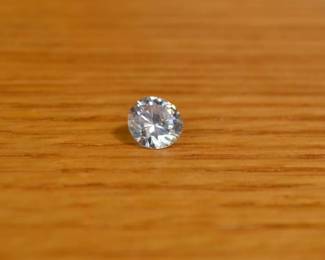 GRA Moissanite