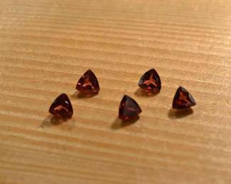 Rhodolite Gemstones Opallike Gemstone