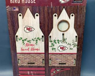 Fan Creations Kansas City Chiefs Balsa Wood Bird Feeder, Ready To Assemble, New In Package