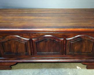 Vintage Solid Wood Storage Trunk, 21" x 46" x 18"