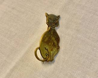 $10 - Brass "cat" pin 1.5" H