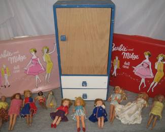 Vintage Barbie, midge, Ken and Loads and loads of Barbie Clothes