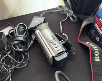 Sony DCR-SX85 Camera
