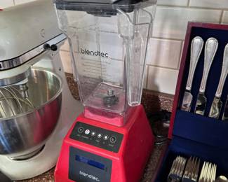 Blendtec ES3 Blender Red
