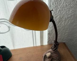 Antique Gooseneck Cat Metal Desk Lamp
