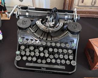 Antique Underwood Typewriter
