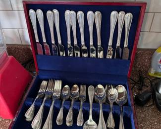 Lorena Stainless Steel Flatware Set
