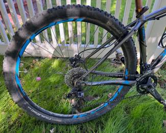 Specialized Rockhopper Comp Trail Bike Bicycle 
