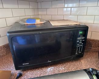 Kenmore Microwave
