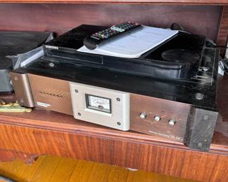 Monster Power HTS 3500 MKII Home Theatre Reference Power Center
