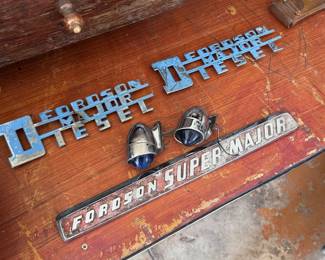 Fordson Super Major Emblem Parts
