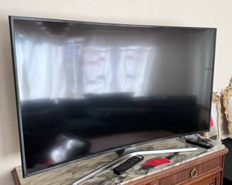 Samsung 55in UHD 4k Curved Smart TV UN55MU650DF 
