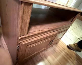TV stand $40