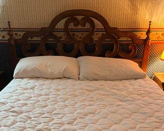 7 piece main bedroom set $300