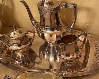 mint silverplate set and serving pieces