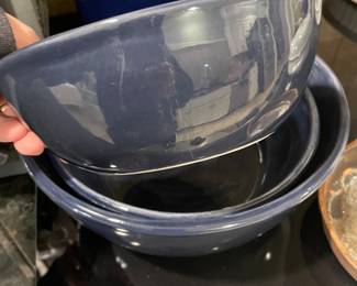 pottery barn set of 3 bowls