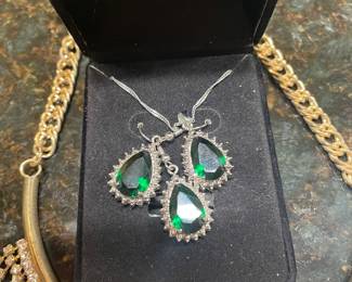 bright green set - better in person ready for holiday parties !!