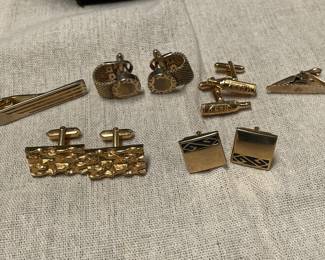 something for the guys - retro/vintage gold tone cuff links- and tie bars