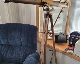 Antique W & D Mogey telescope