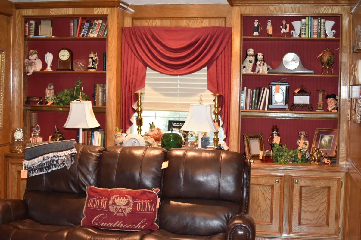 BEAUTIFUL PASADENA ESTATE SALE in Pasadena, TX starts on 12/16/2023