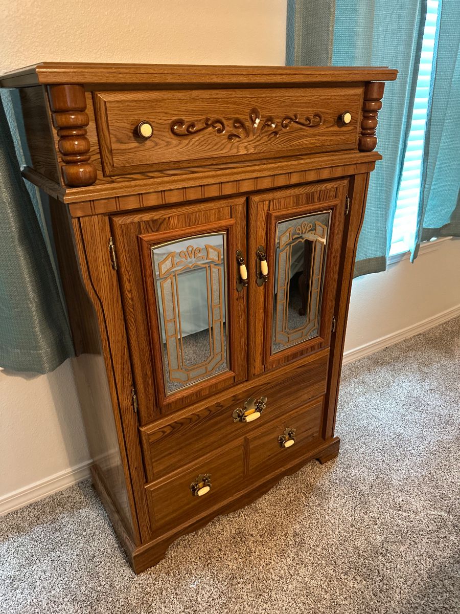 PRICED TO SELL Simply Shelly Final Estate... starts on 12/14/2023