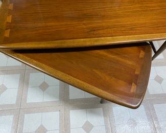 Lane Furniture, "Acclaim" Switchblade